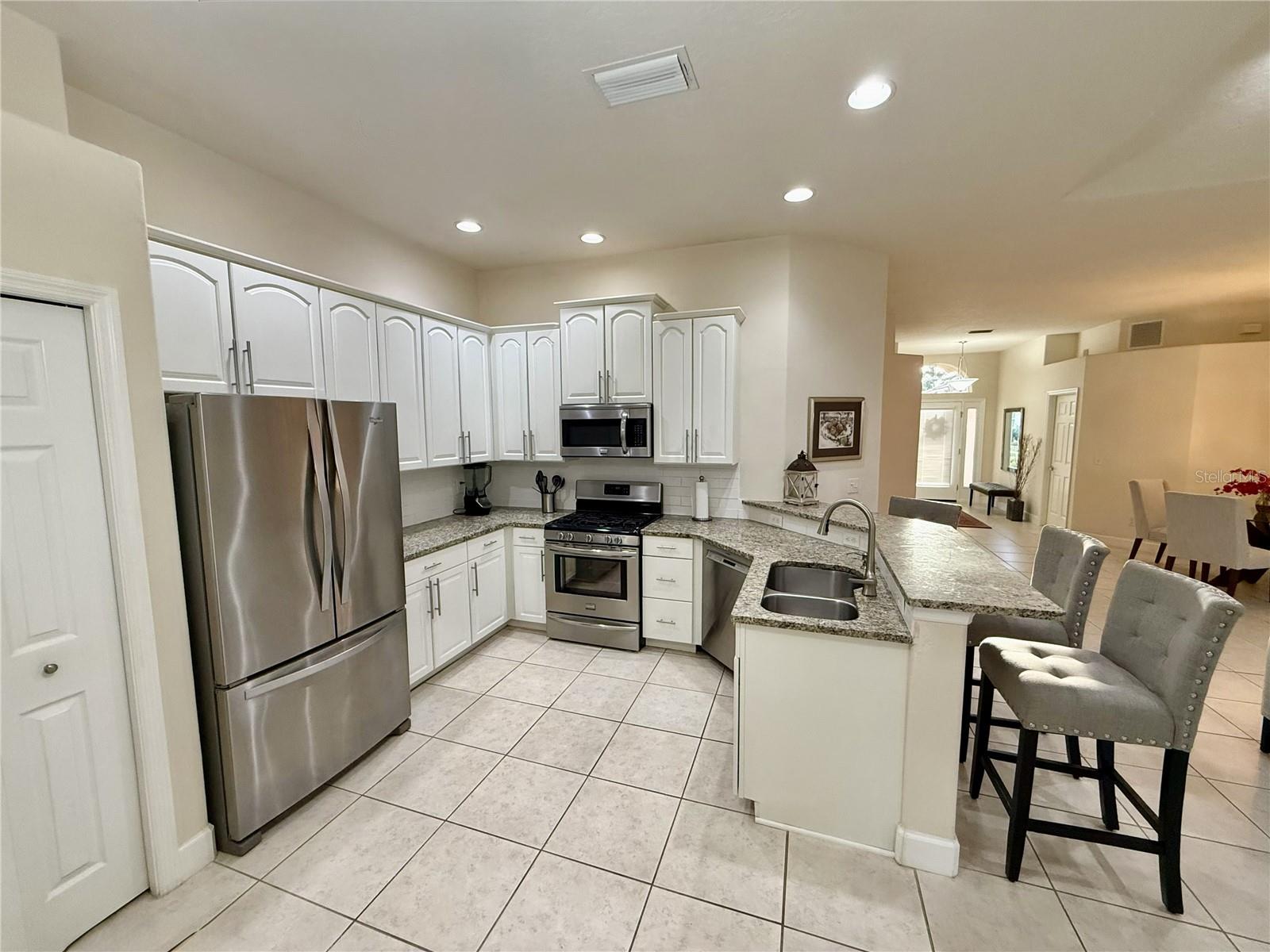 6837 74th Street Cir E Property Photo 8
