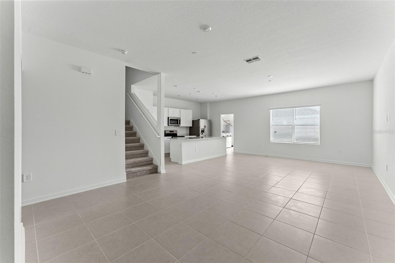 2301 White Buffalo St Property Photo 14