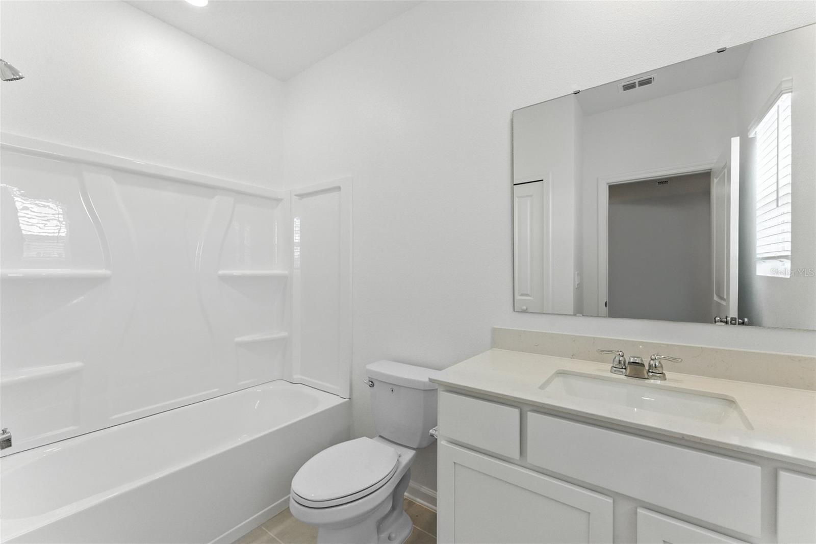 2301 White Buffalo St Property Photo 18