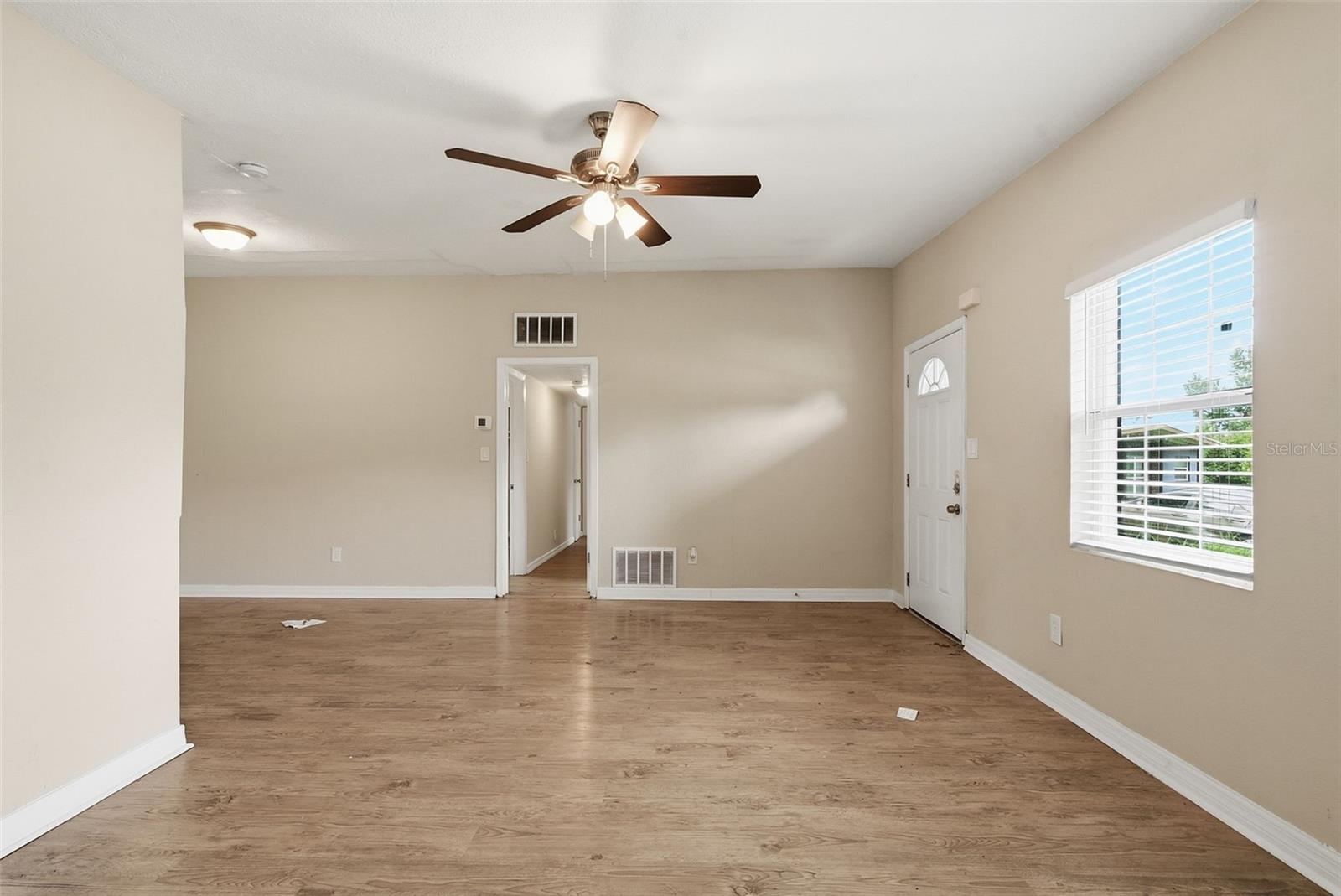 6138 Oakcrest Cir Property Photo 9