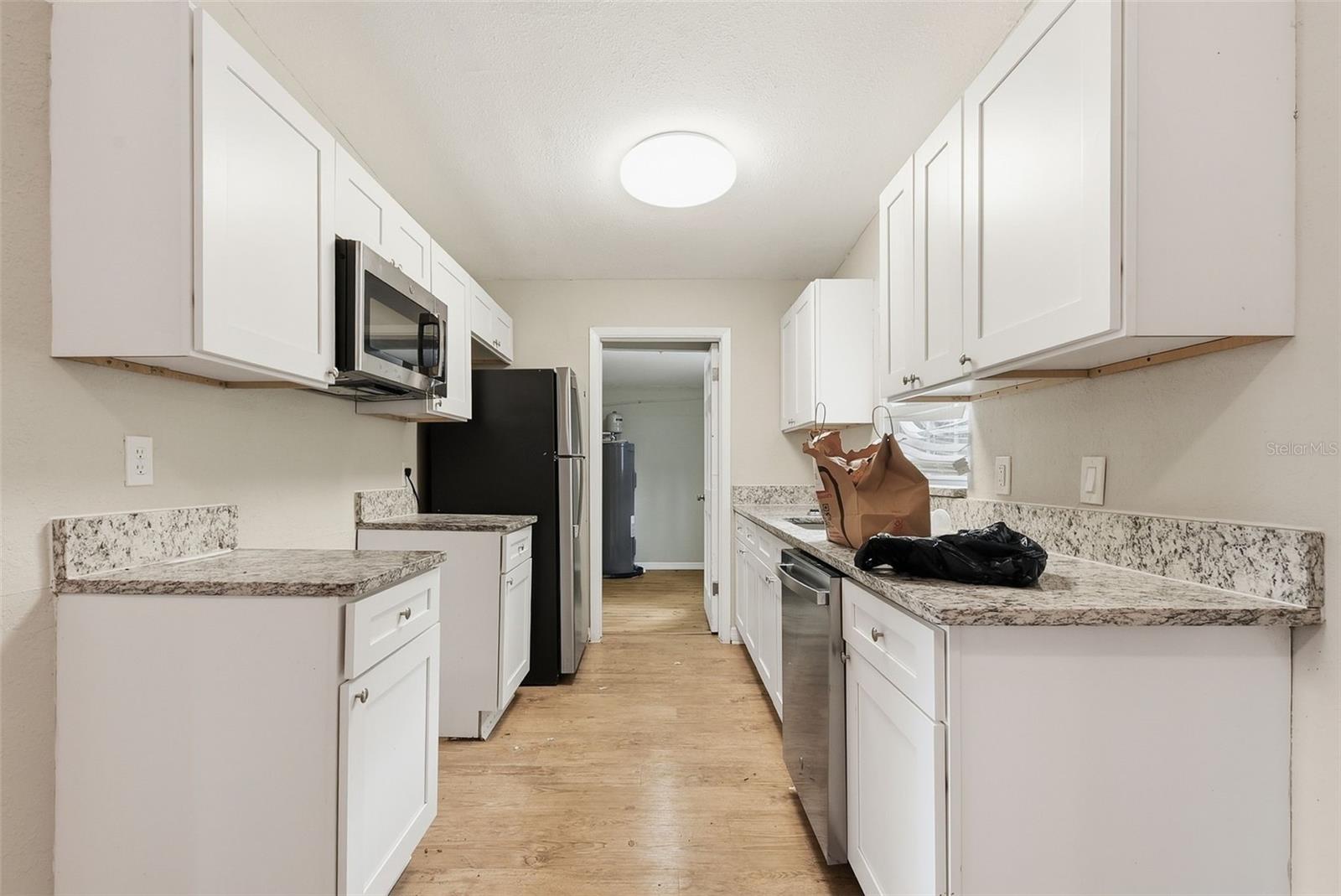 6138 Oakcrest Cir Property Photo 15