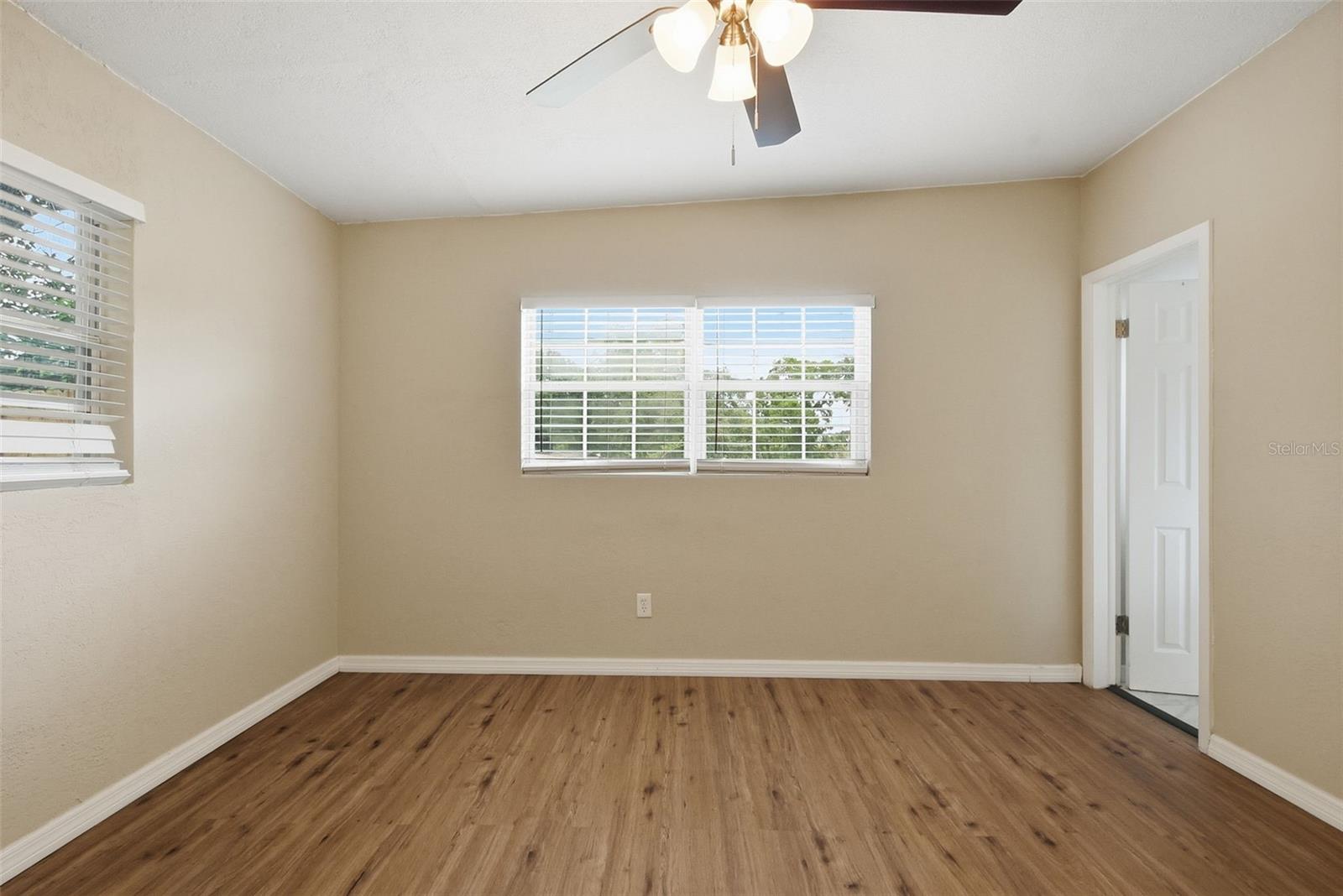 6138 Oakcrest Cir Property Photo 23