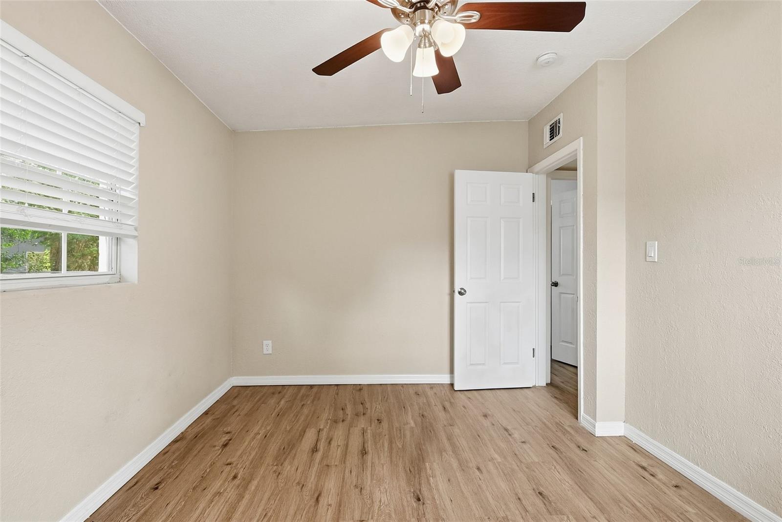 6138 Oakcrest Cir Property Photo 26