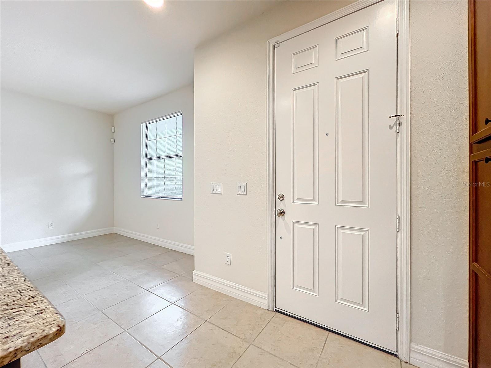 10059 Eagle Creek Center Blvd Property Photo 10