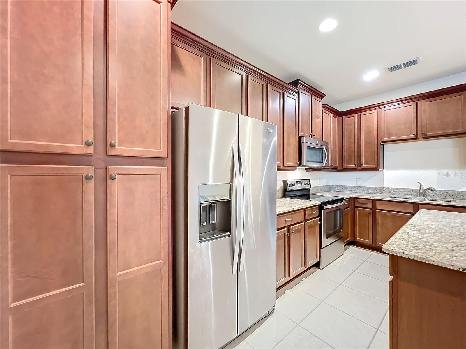 10059 Eagle Creek Center Blvd Property Photo 11