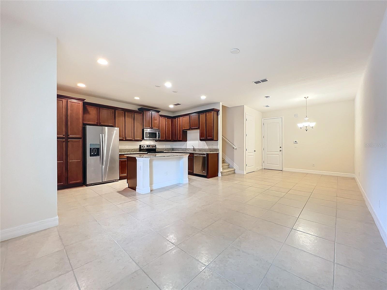 10059 Eagle Creek Center Blvd Property Photo 24
