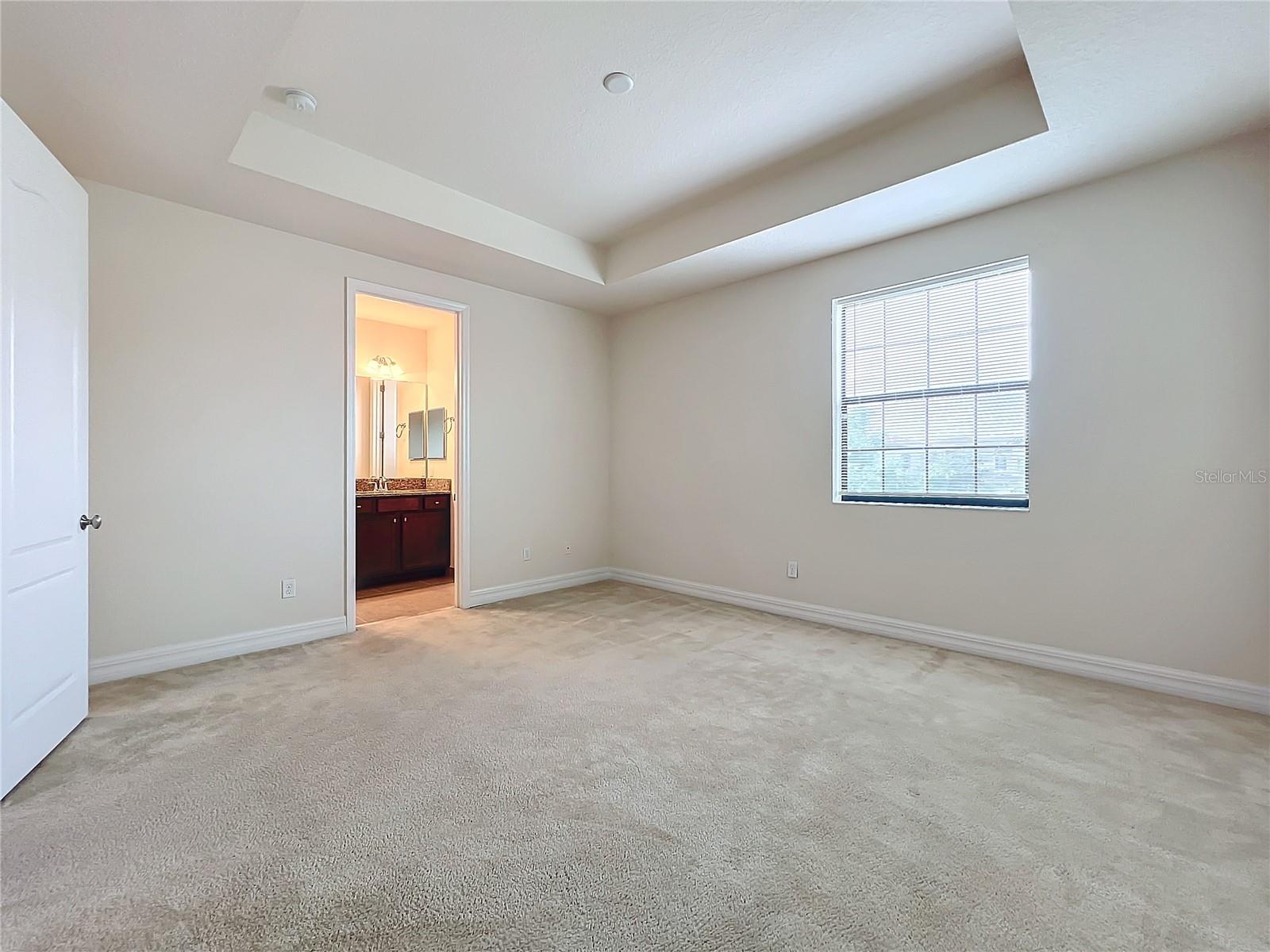 10059 Eagle Creek Center Blvd Property Photo 38