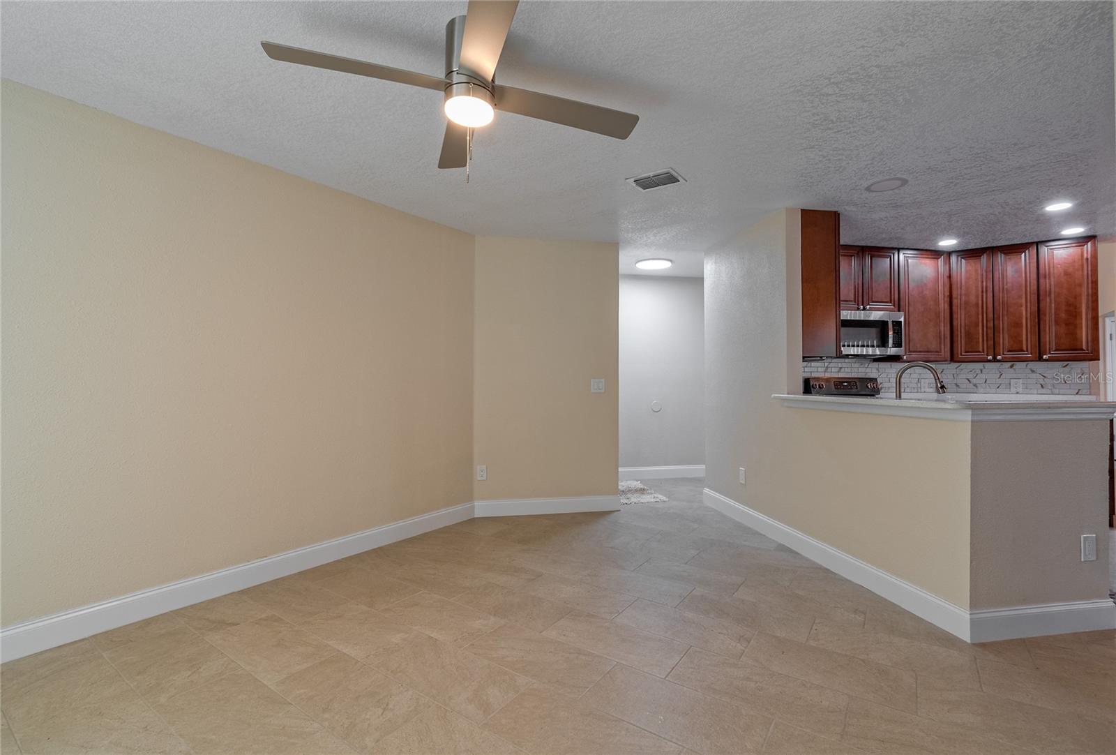 166 Alameda Dr Property Photo 11