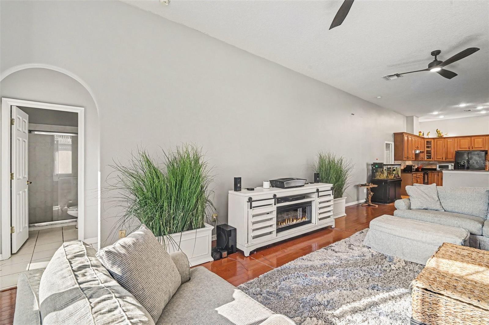 1325 Tall Maple Loop Property Photo 15
