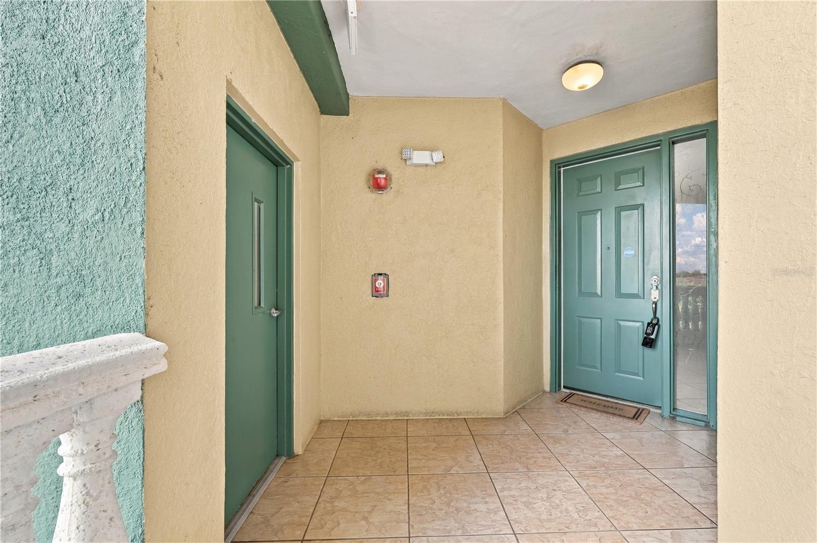 8749 The Esplanade #16 Property Photo 6