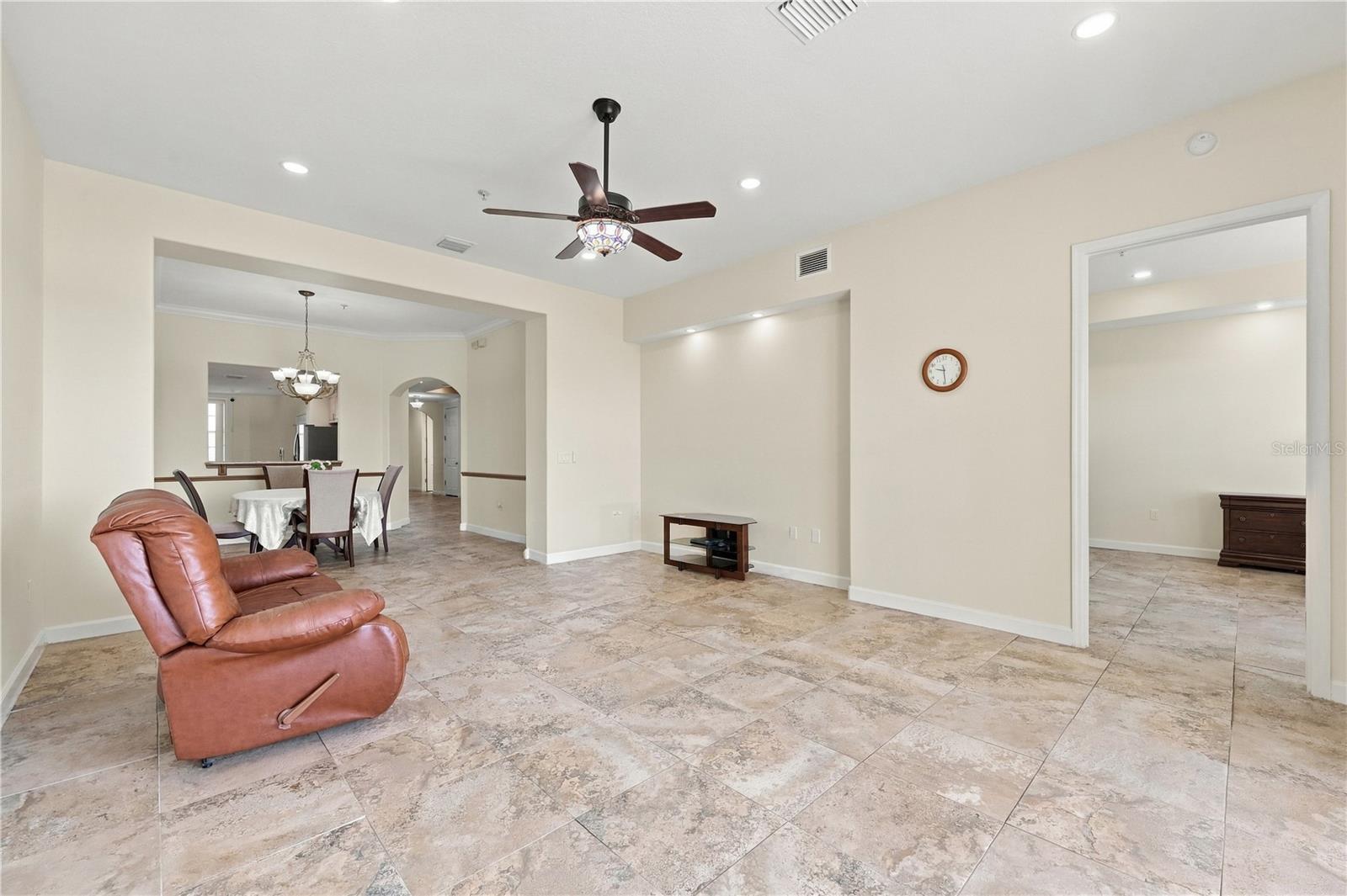 8749 The Esplanade #16 Property Photo 26
