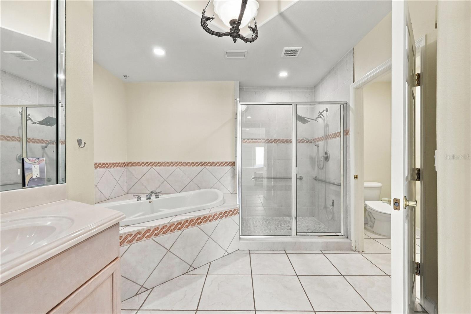 8749 The Esplanade #16 Property Photo 37