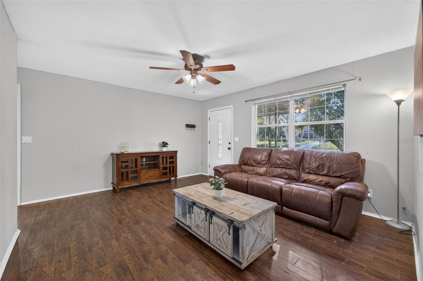 650 S Carpenter Ave Property Photo 4