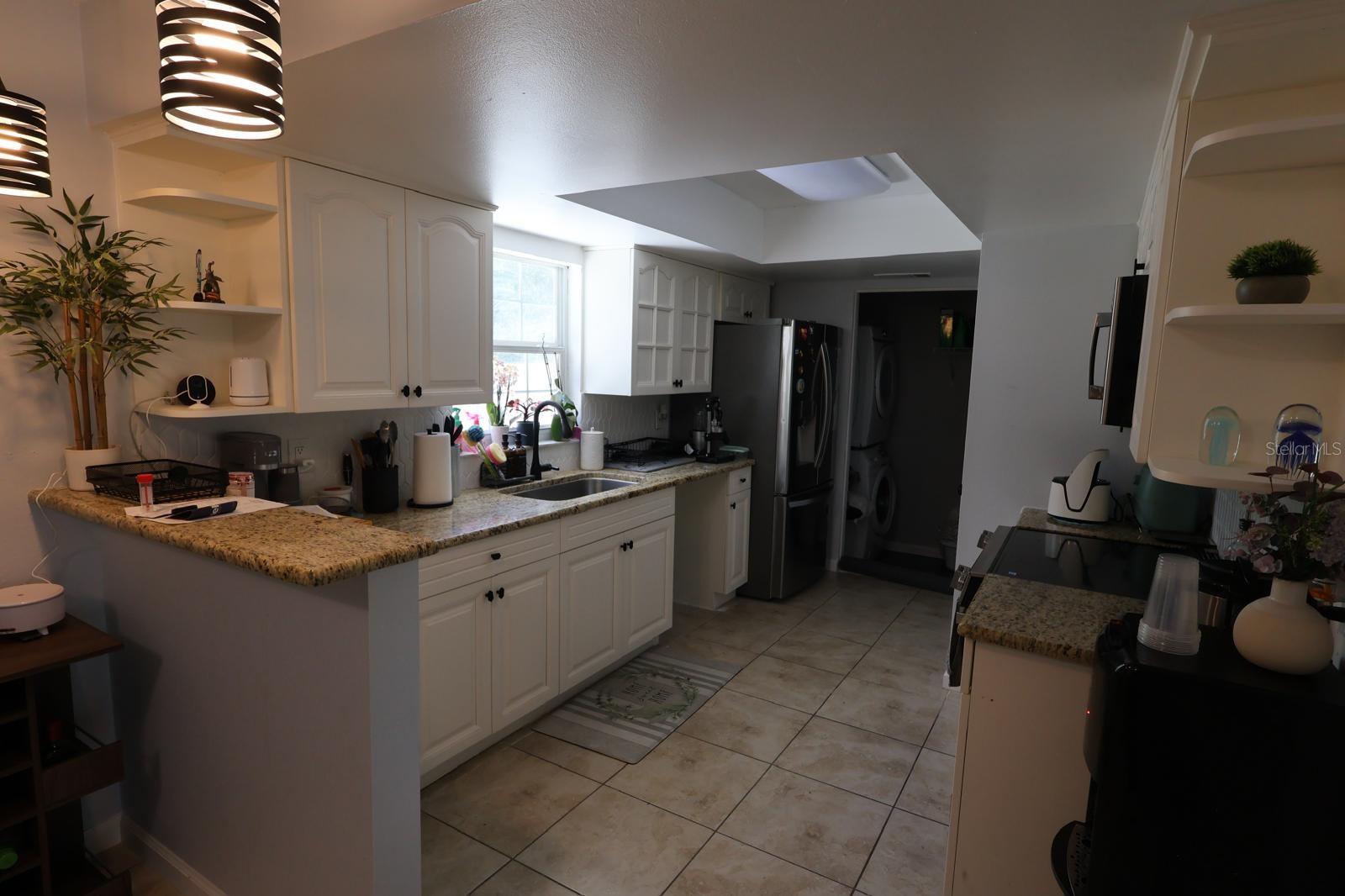 256 La Paz Dr Property Photo 5
