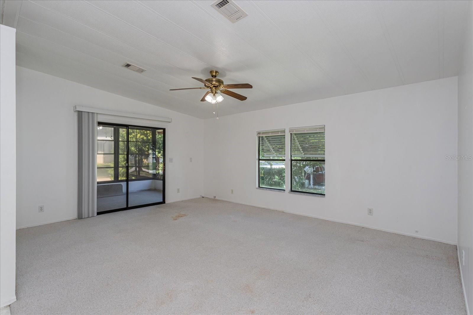 3833 Diamond Oak Way #500 Property Photo 8