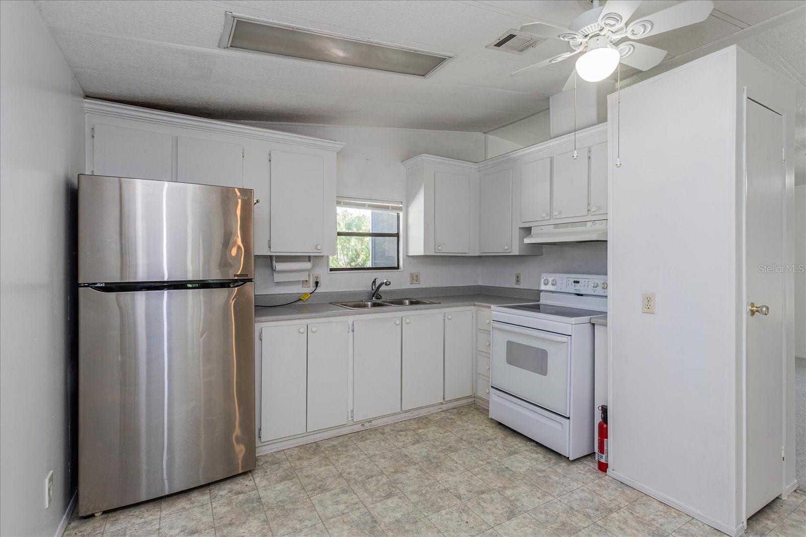 3833 Diamond Oak Way #500 Property Photo 13