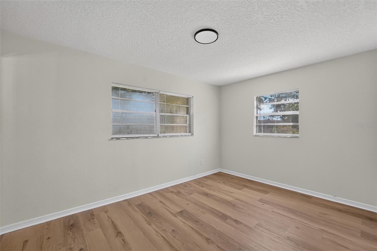 10810 Genevieve St Property Photo 16