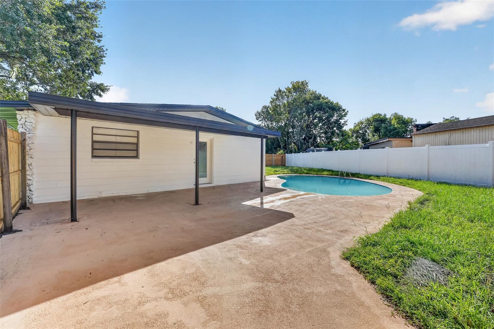 10810 Genevieve St Property Photo 20