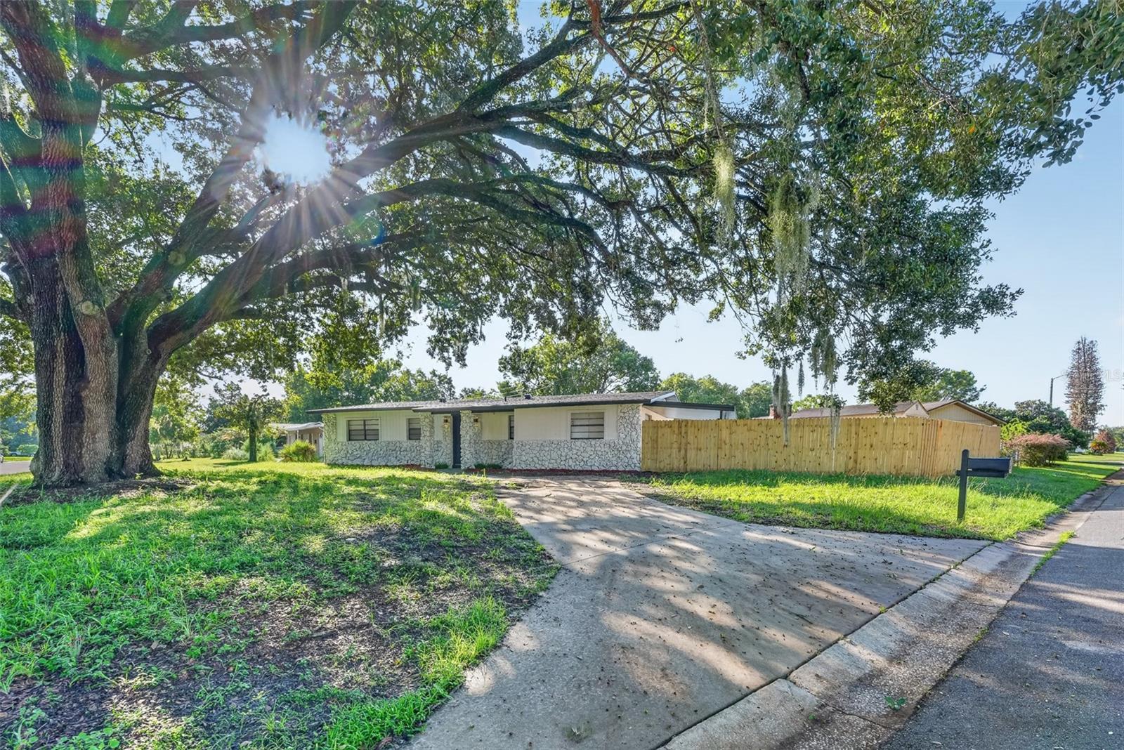 10810 Genevieve St Property Photo 31