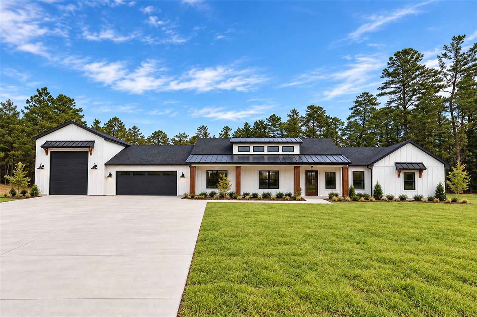 4422 W Banner Cir Property Photo 1