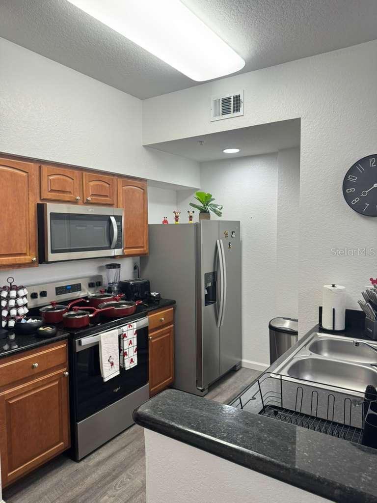 O6441721 Property Photo 21