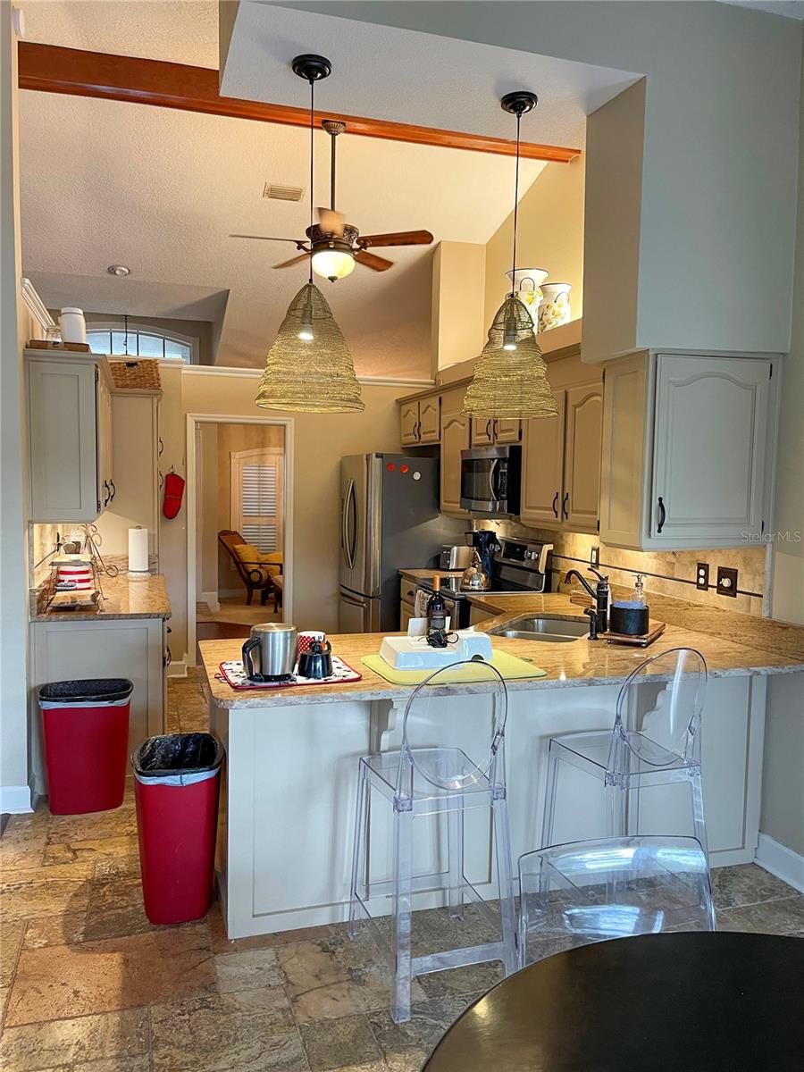 15052 Green Valley Blvd Property Photo 11