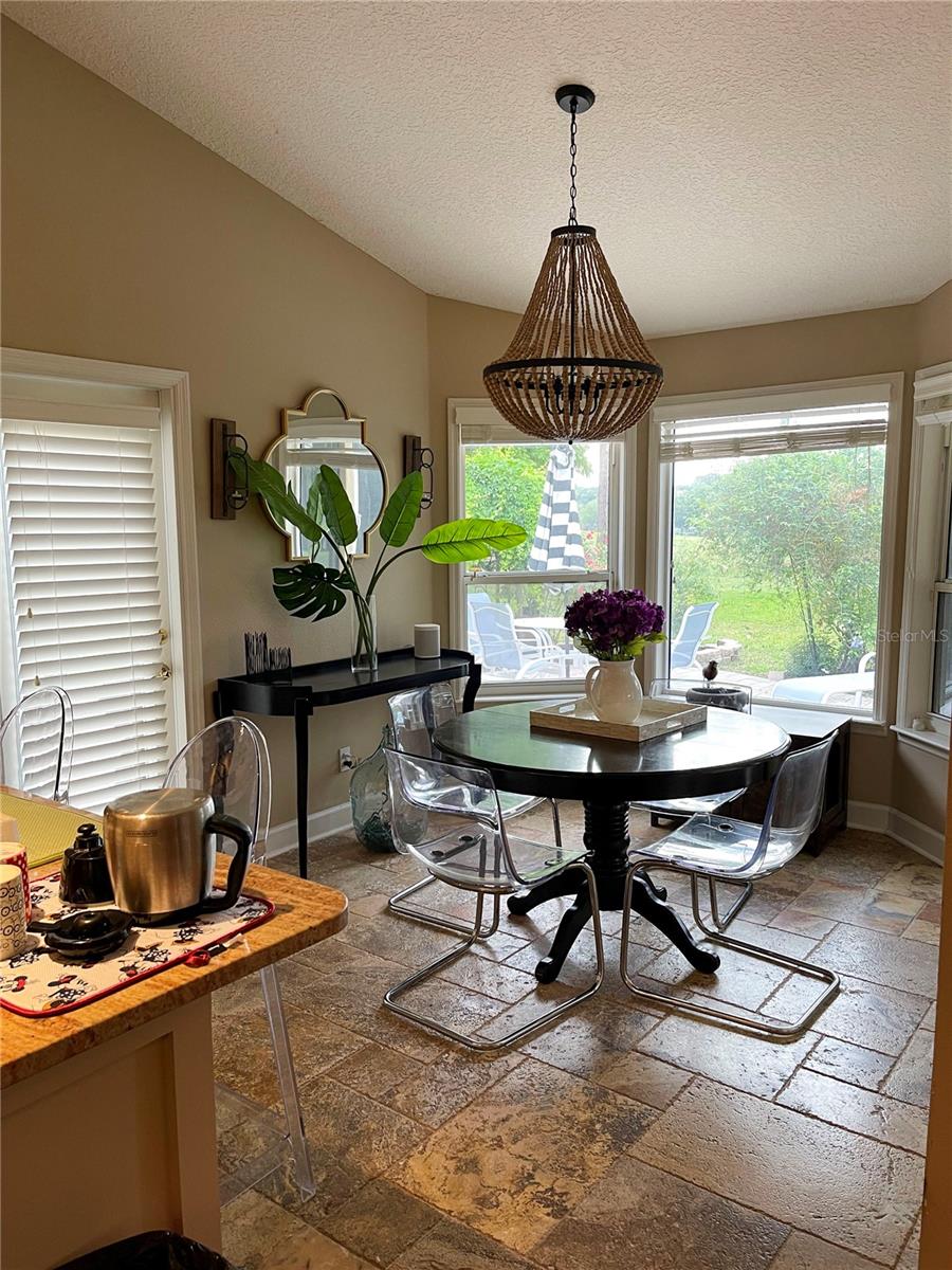 15052 Green Valley Blvd Property Photo 12