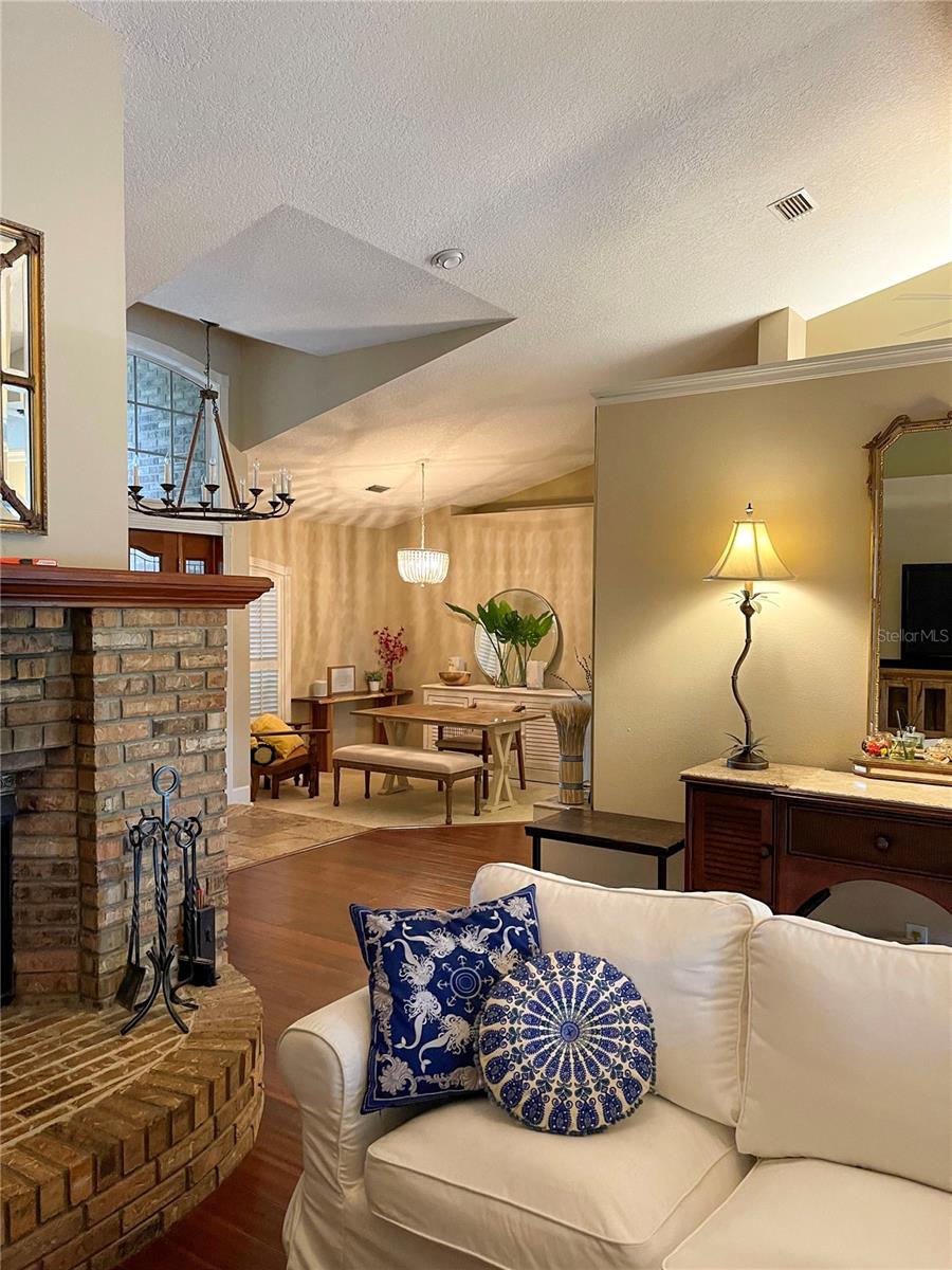 15052 Green Valley Blvd Property Photo 13