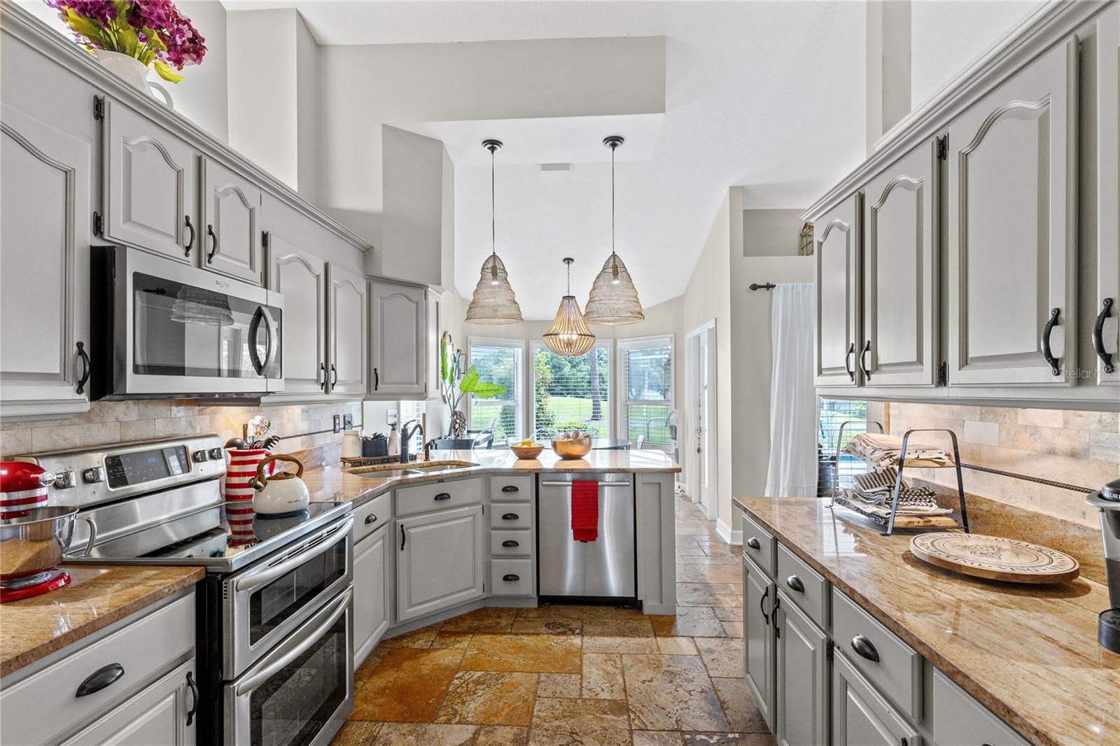 15052 Green Valley Blvd Property Photo 13