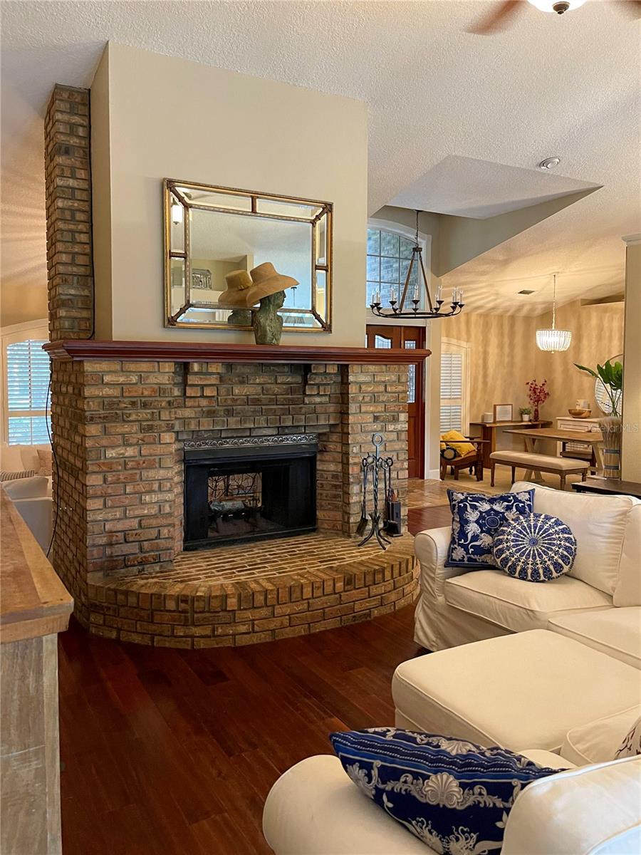 15052 Green Valley Blvd Property Photo 14