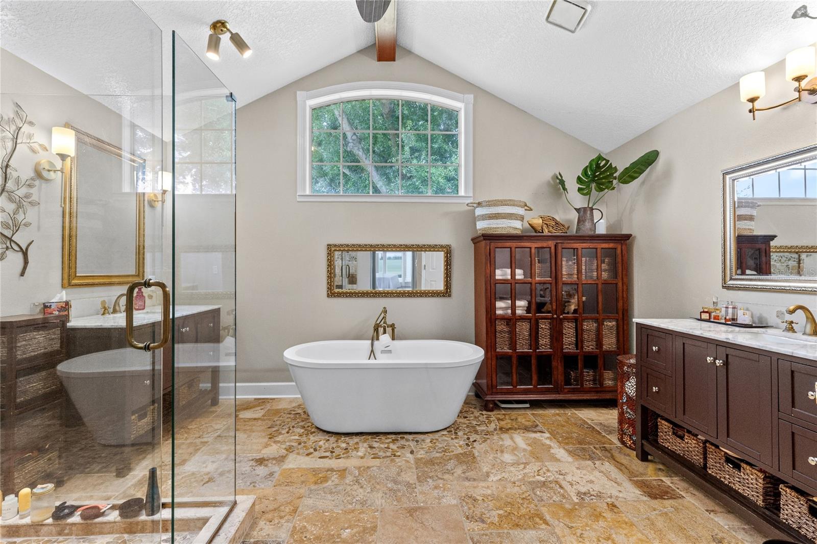 15052 Green Valley Blvd Property Photo 17