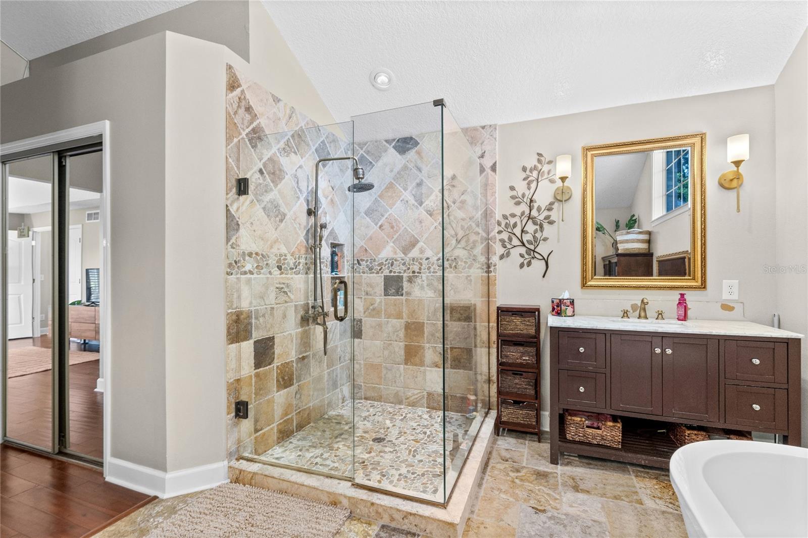 15052 Green Valley Blvd Property Photo 18
