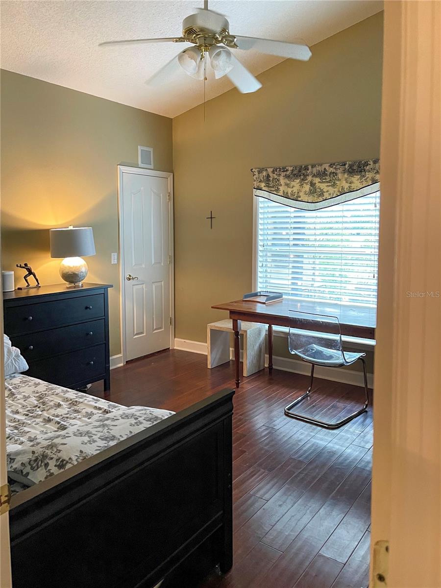 15052 Green Valley Blvd Property Photo 21