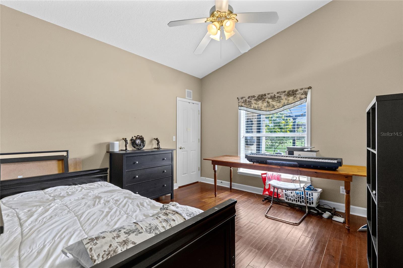15052 Green Valley Blvd Property Photo 21