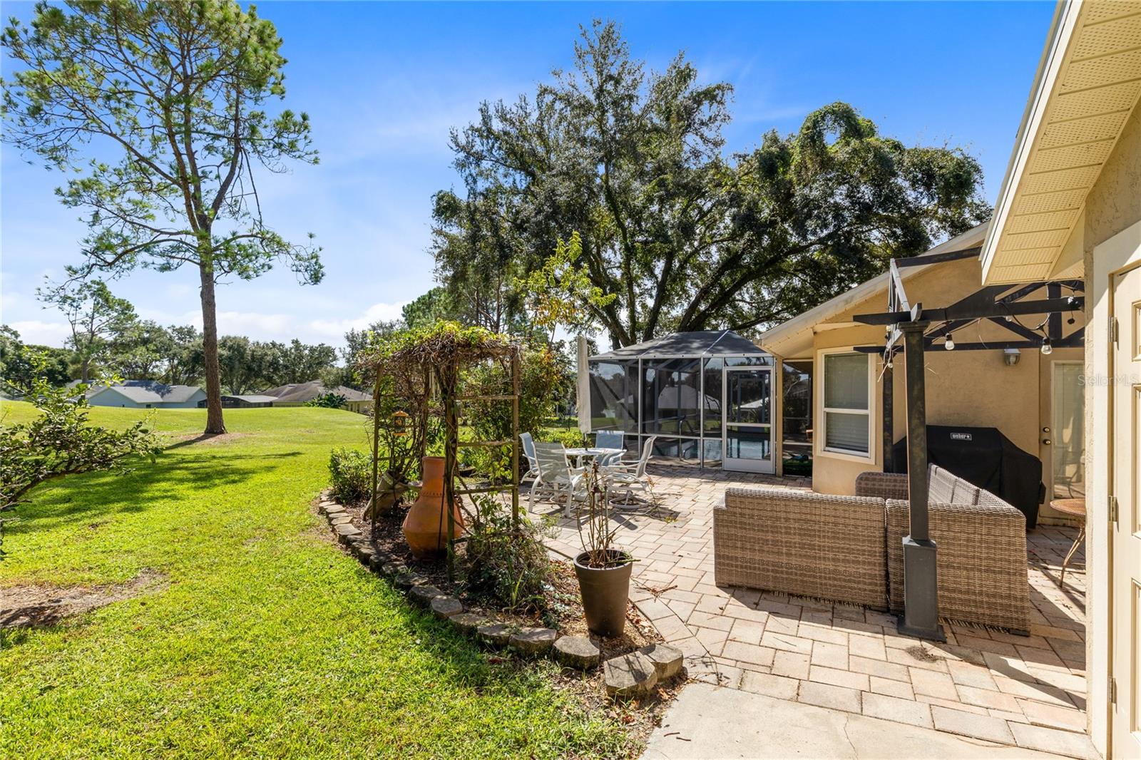 15052 Green Valley Blvd Property Photo 26