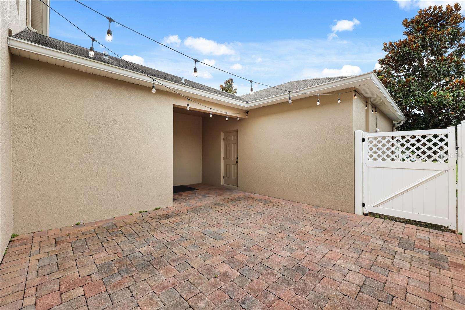 7668 Fairgrove Ave Property Photo 15