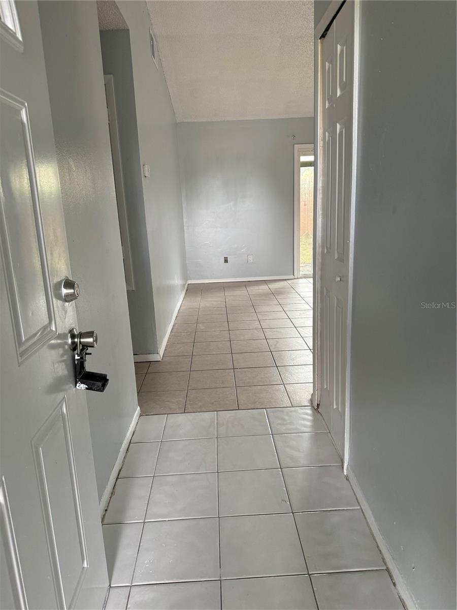 316 Summerset Dr Property Photo 6