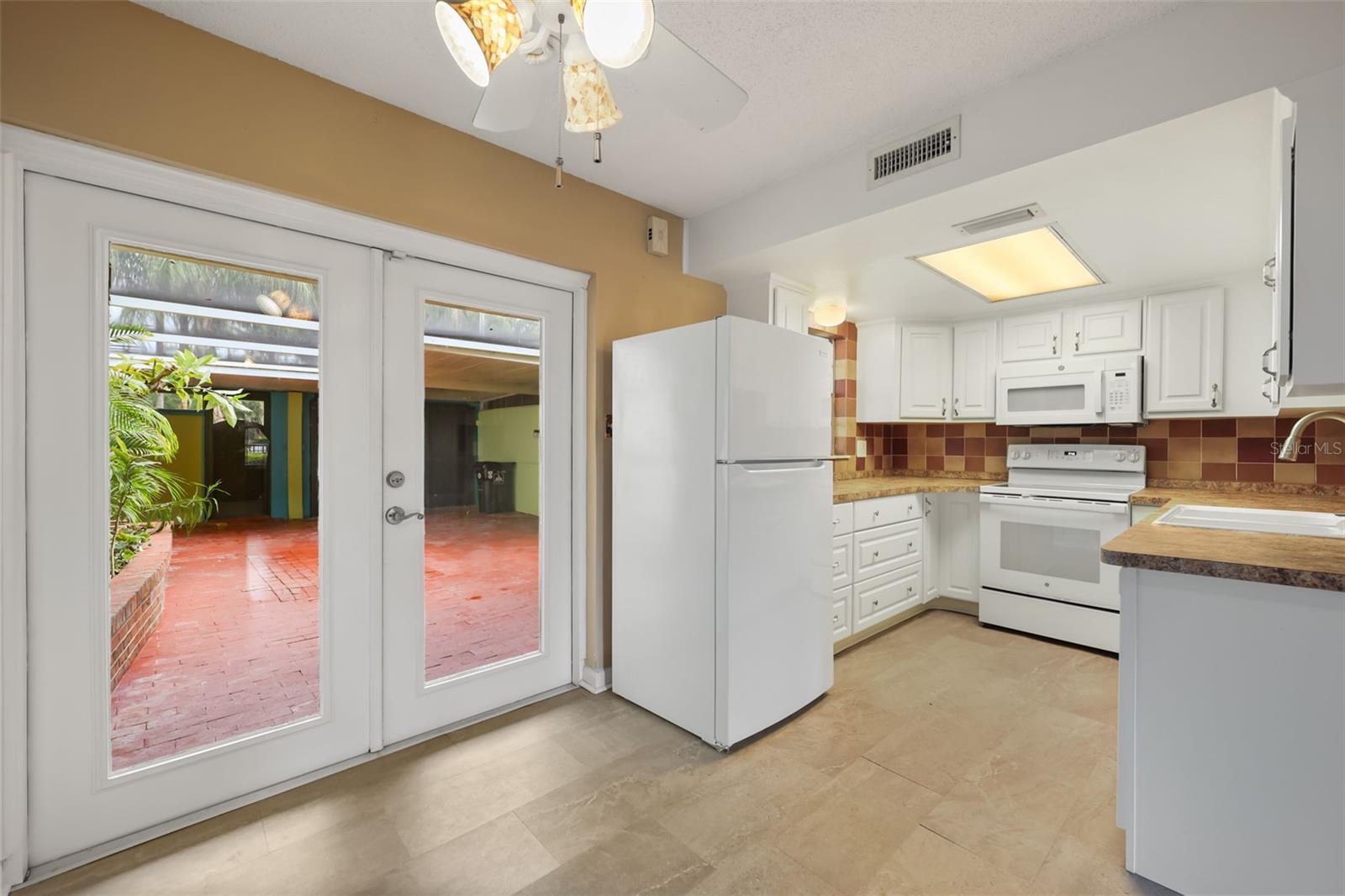 3104 Harrison Ave #a3 Property Photo 4