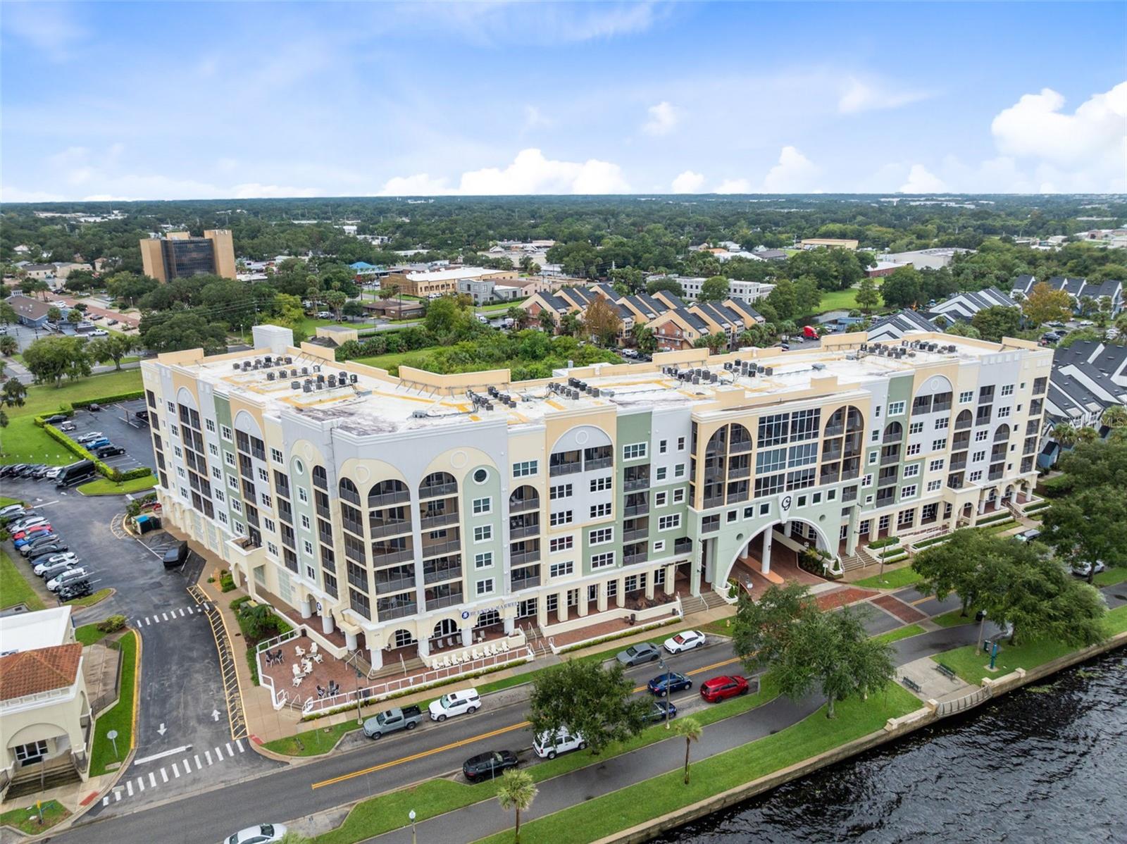 225 W Seminole Blvd #201 Property Photo 8