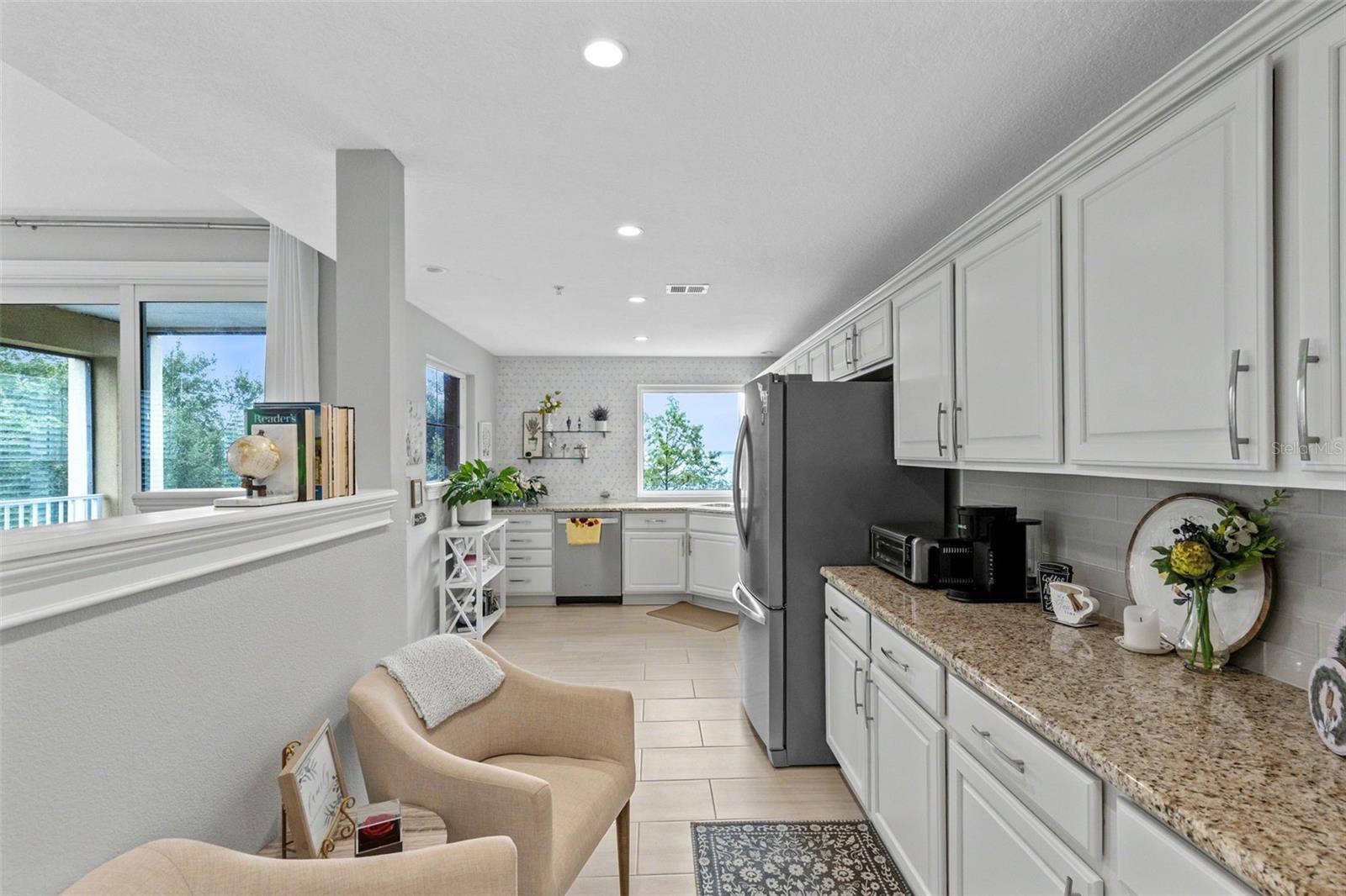 225 W Seminole Blvd #201 Property Photo 30