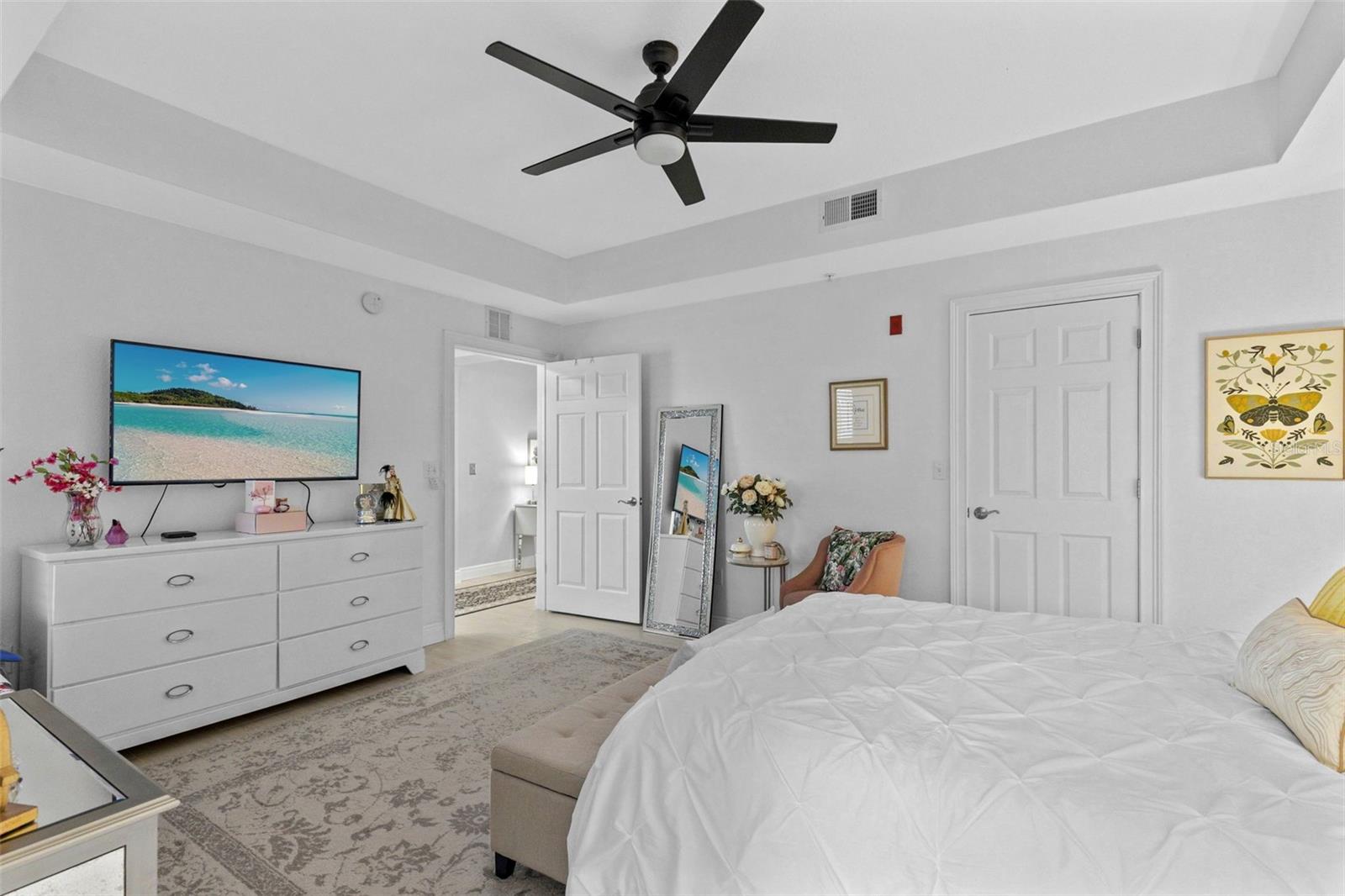 225 W Seminole Blvd #201 Property Photo 32