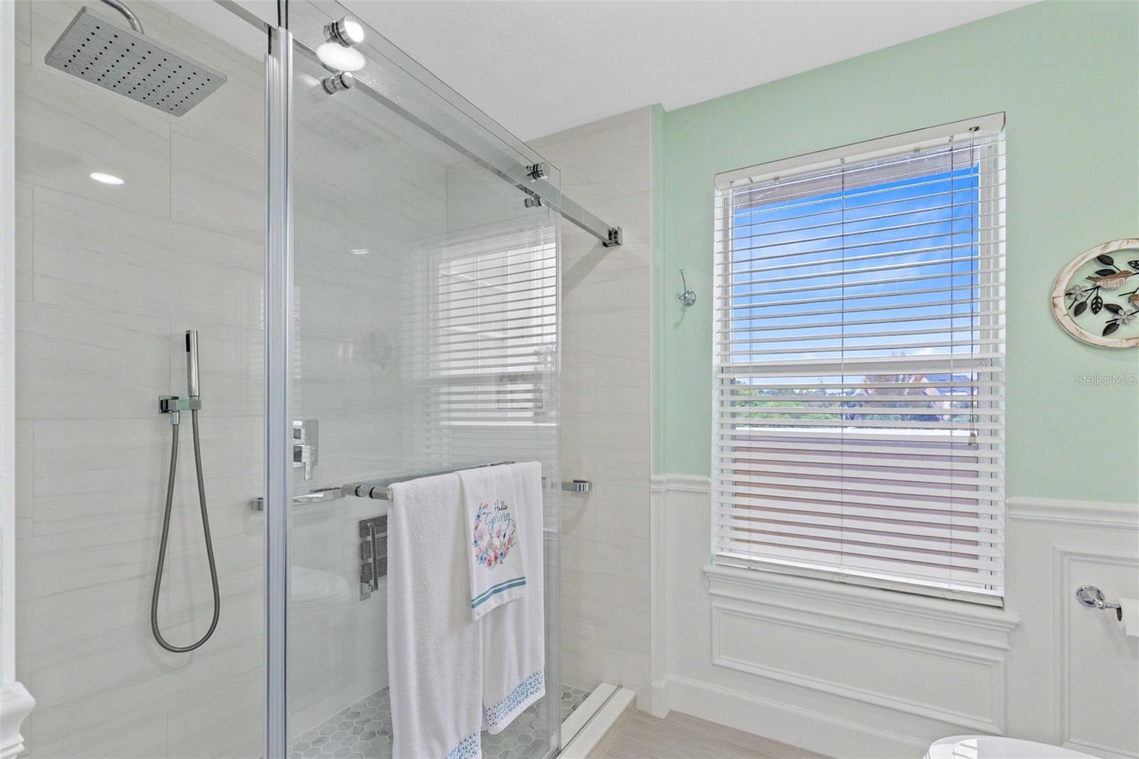 225 W Seminole Blvd #201 Property Photo 33