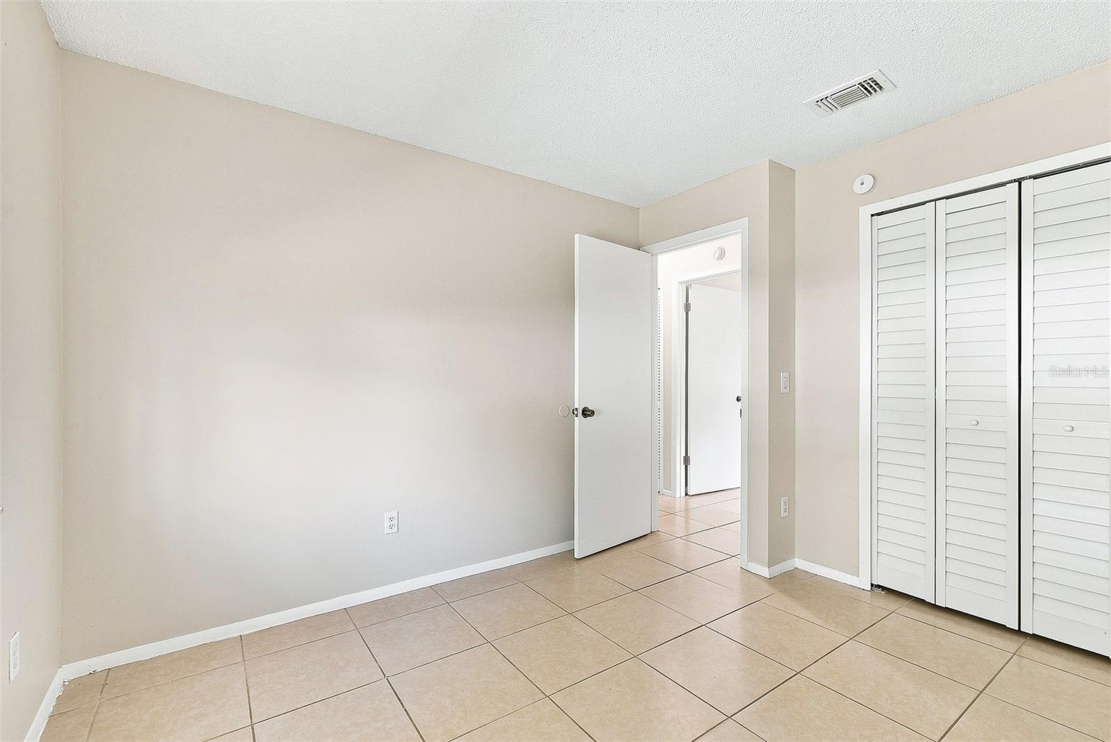 7720 Lakeside Woods Dr Property Photo 13