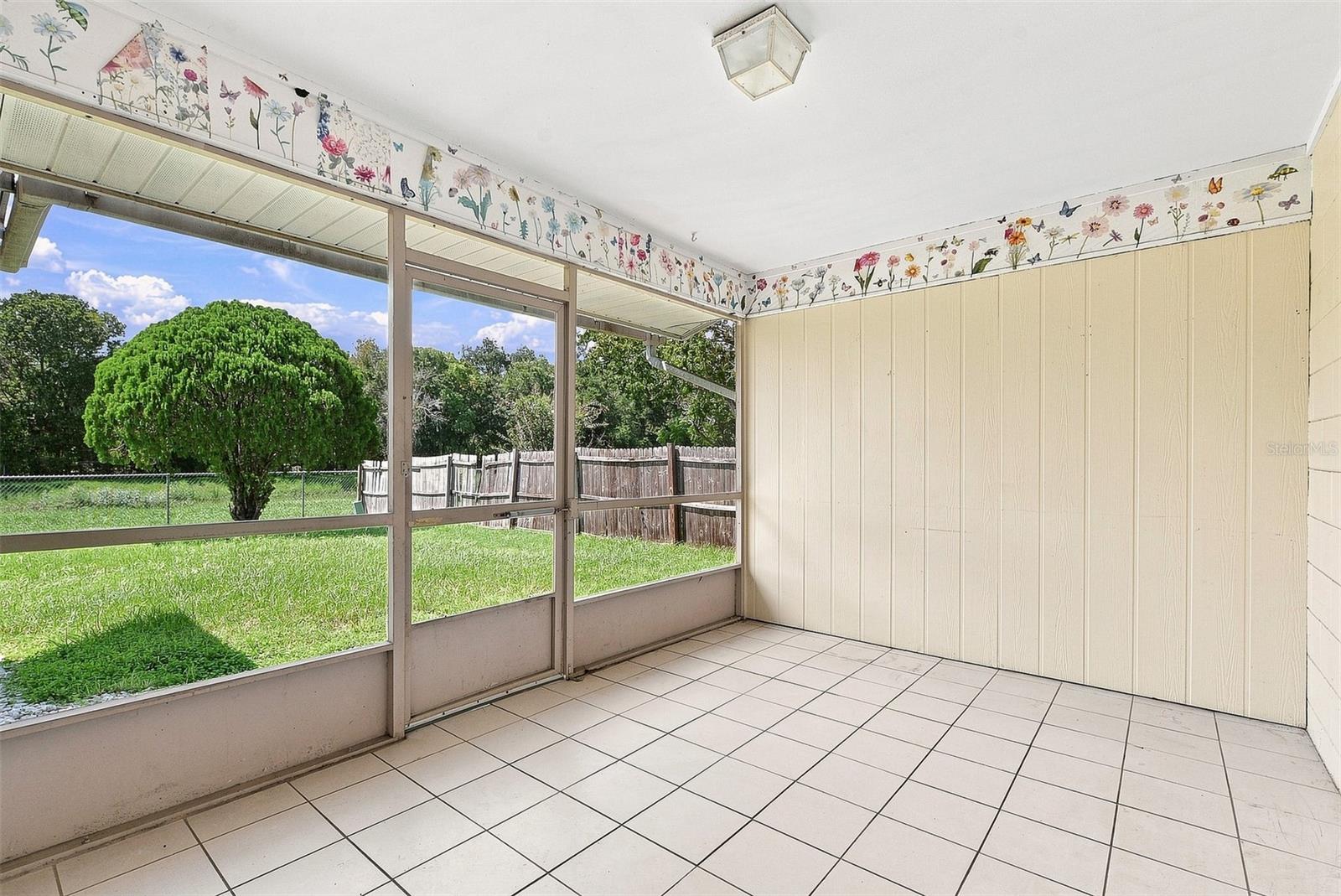 7720 Lakeside Woods Dr Property Photo 15