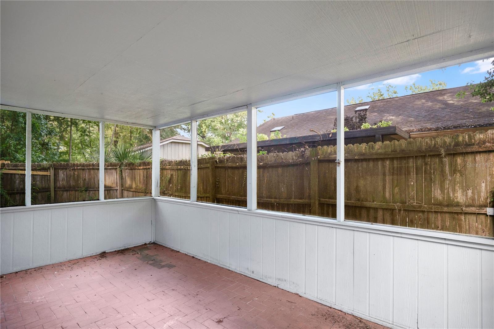 654 Cypress Ln Property Photo 22
