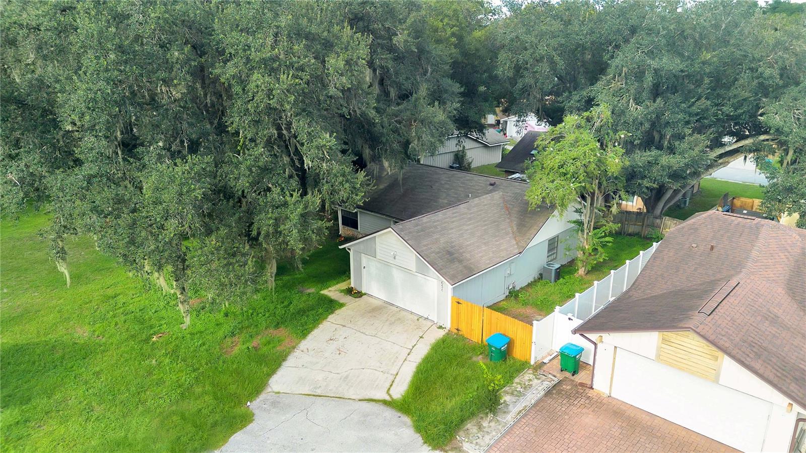 654 Cypress Ln Property Photo 27