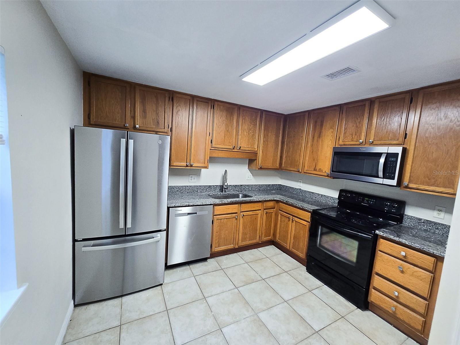 8105 Olympia Ct Property Photo 4