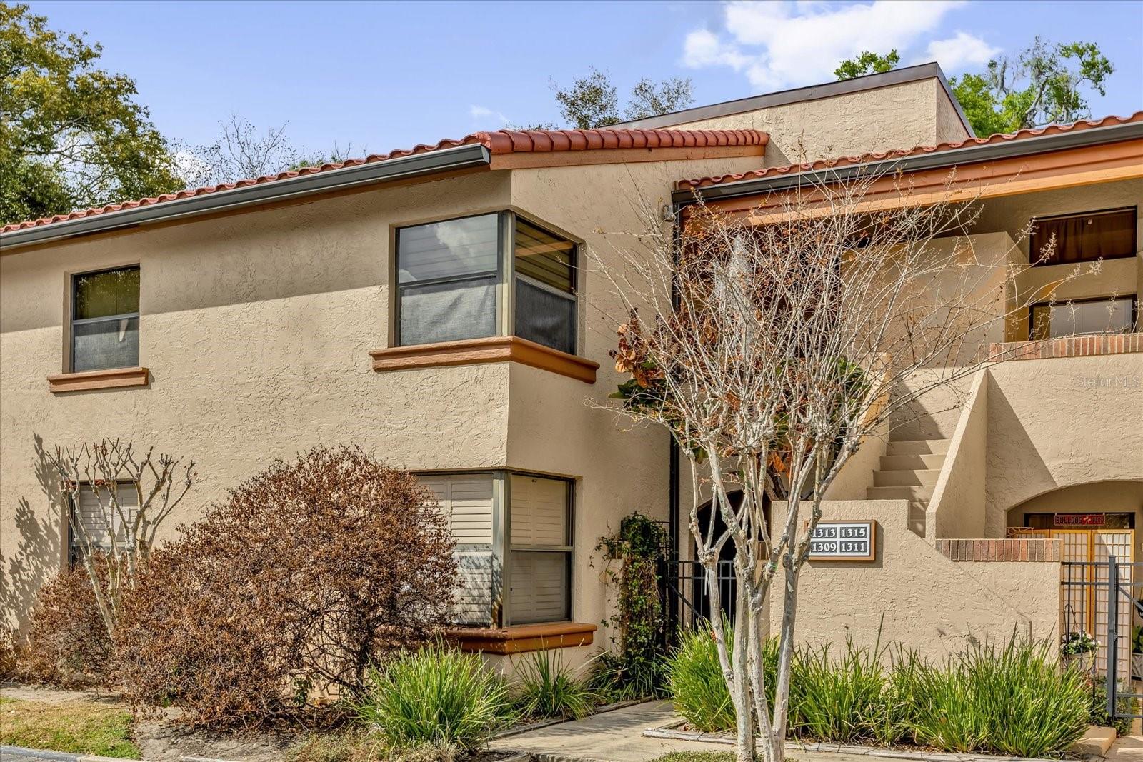 1313 LAKE WILLISARA CIR #1313 Property Photo 1