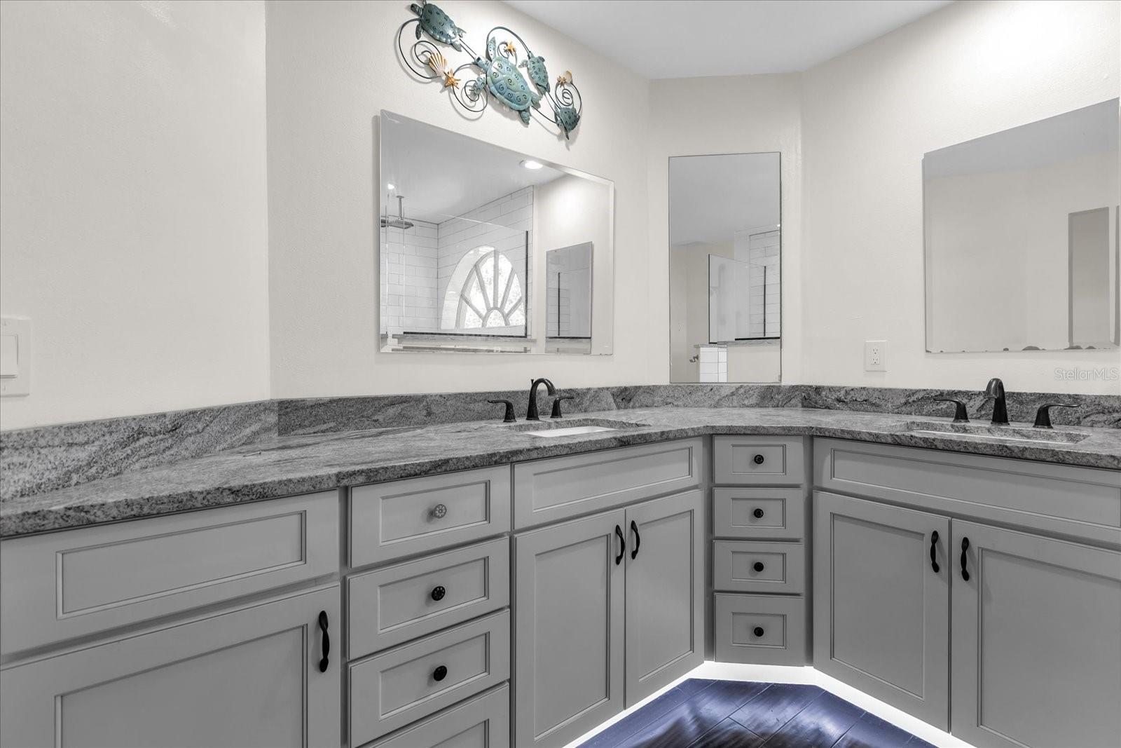 1313 Lake Willisara Cir #1313 Property Photo 23