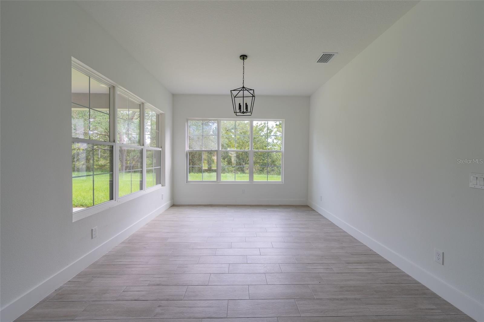 18526 Seaview St Property Photo 10